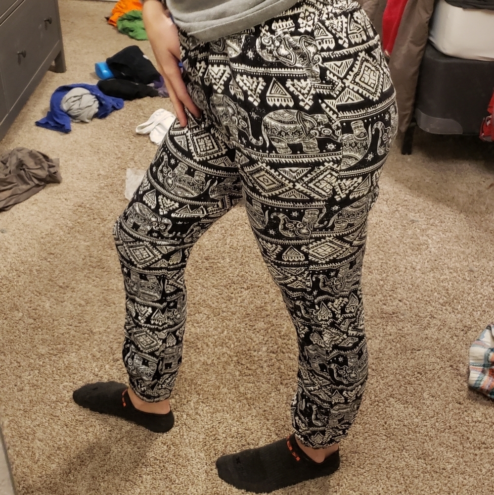 Cuffed Elephant Tribal Cropped Pants